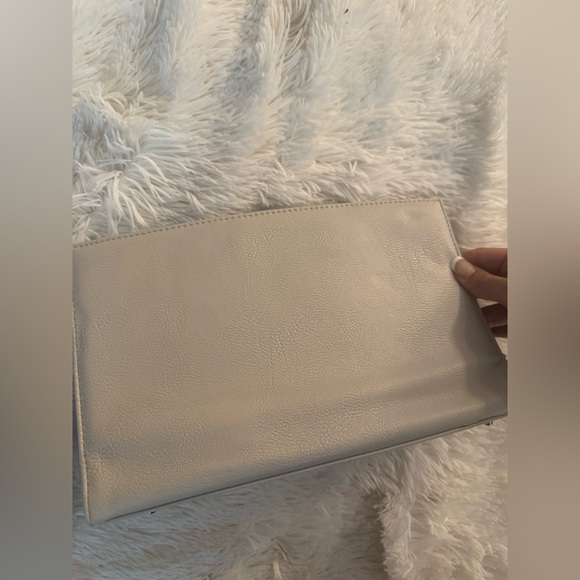 Miche Cream Clutch - Picture 5 of 9